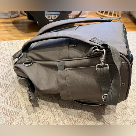 Sleepy Panda Kennedy Diaper bag /diaper Backpack New Condition - Picture 6 of 12